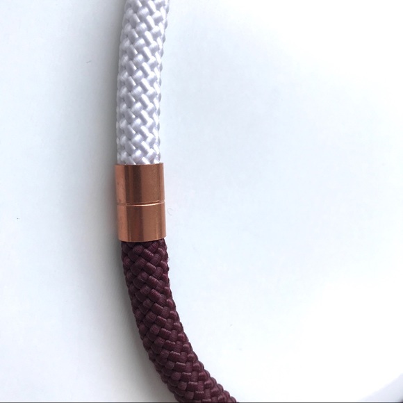 White + burgundy statement necklace with copper pieces - Picture 3 of 4